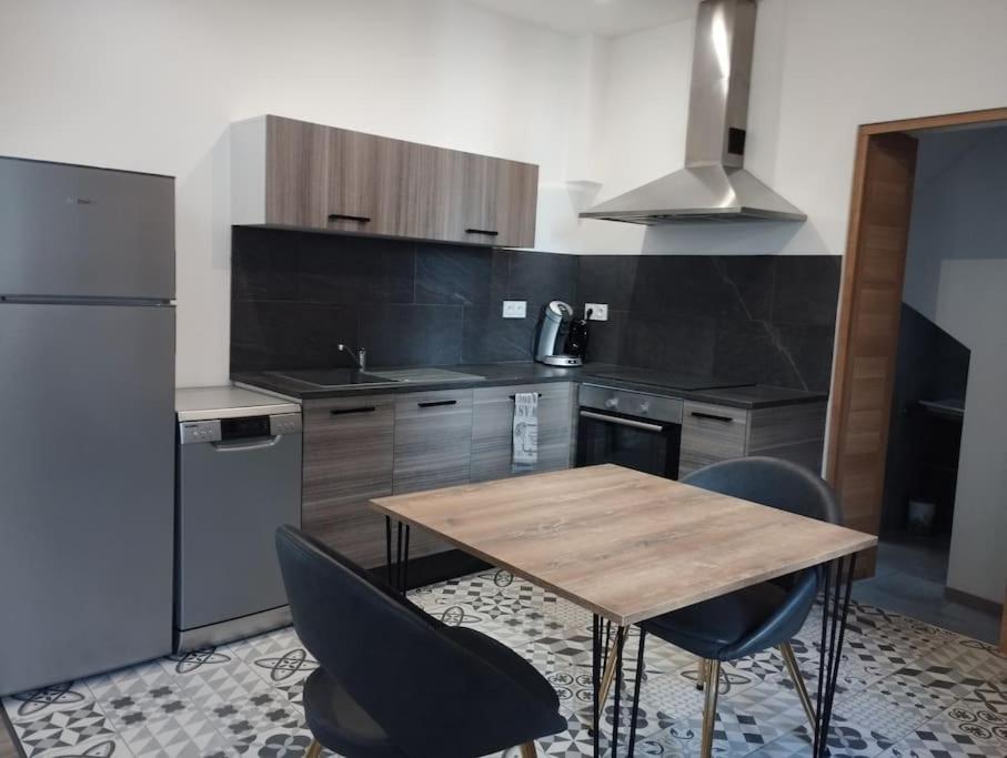 Malaucène Appartement Avec Terrasse מראה חיצוני תמונה